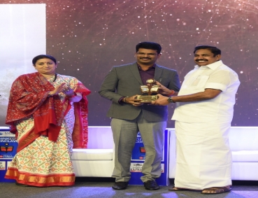 Award for Excellence to VIT